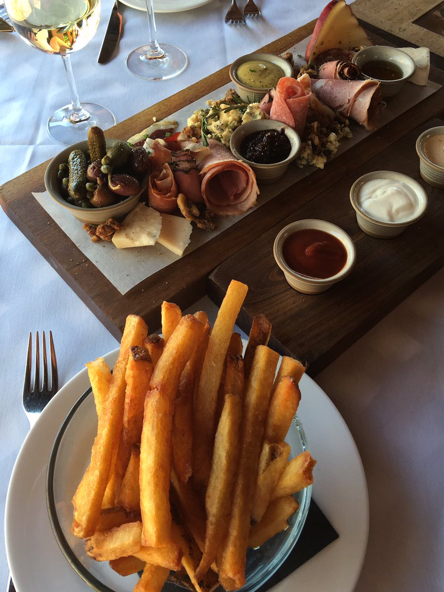 delectabletaste's tweet photo. #wine, #fries, and #charcuterie do wonders for the body! https://t.co/NMSwheVjix
#temecula #foodie #SoCal #food #yum https://t.co/f7Z7n8bVmH