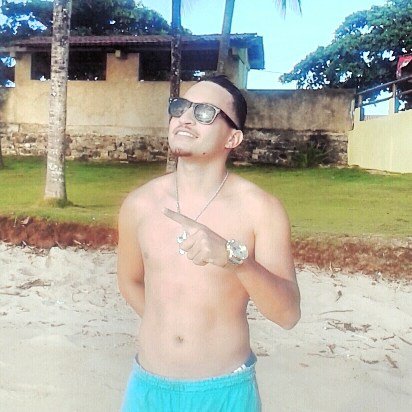 johnconquista's tweet photo. Posso nao viver muito... mais quero tudo, Pra viver muito BEM!!! #VIVAZ https://t.co/GvUuAgg3Sw