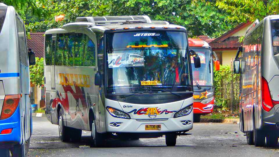 Foto profil oleh mas Aditya Lukman. Akas Asri Yogya-Jember-Banyuwangi, Jetbus HD, Hino RK-8, AC Tarif Biasa (Y)