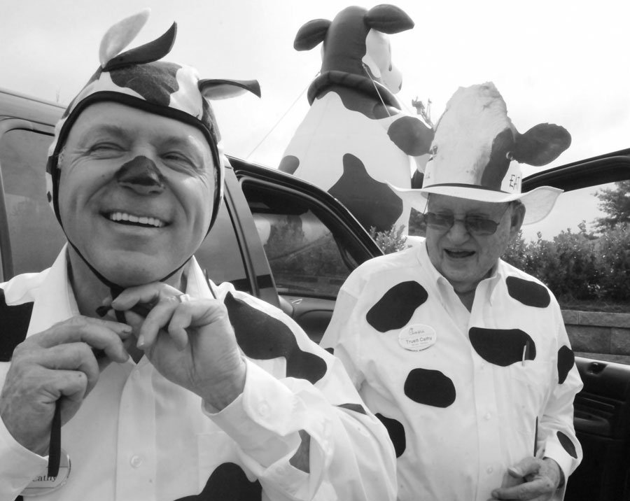ChickfilANews's tweet photo. Our secret ingredient? People. https://t.co/J2TnGbkb2e via #InsideChickfilA https://t.co/b4jNz7Q6Ct