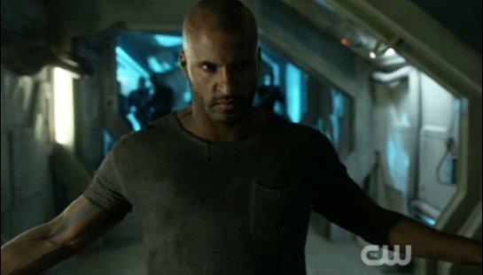 InsideThe100's tweet photo. Kudos to @MrRickyWhittle for that scene in the hallway. Lincoln! Noble. Hero. Selfless. #The100 https://t.co/Av3WbTFe0Q