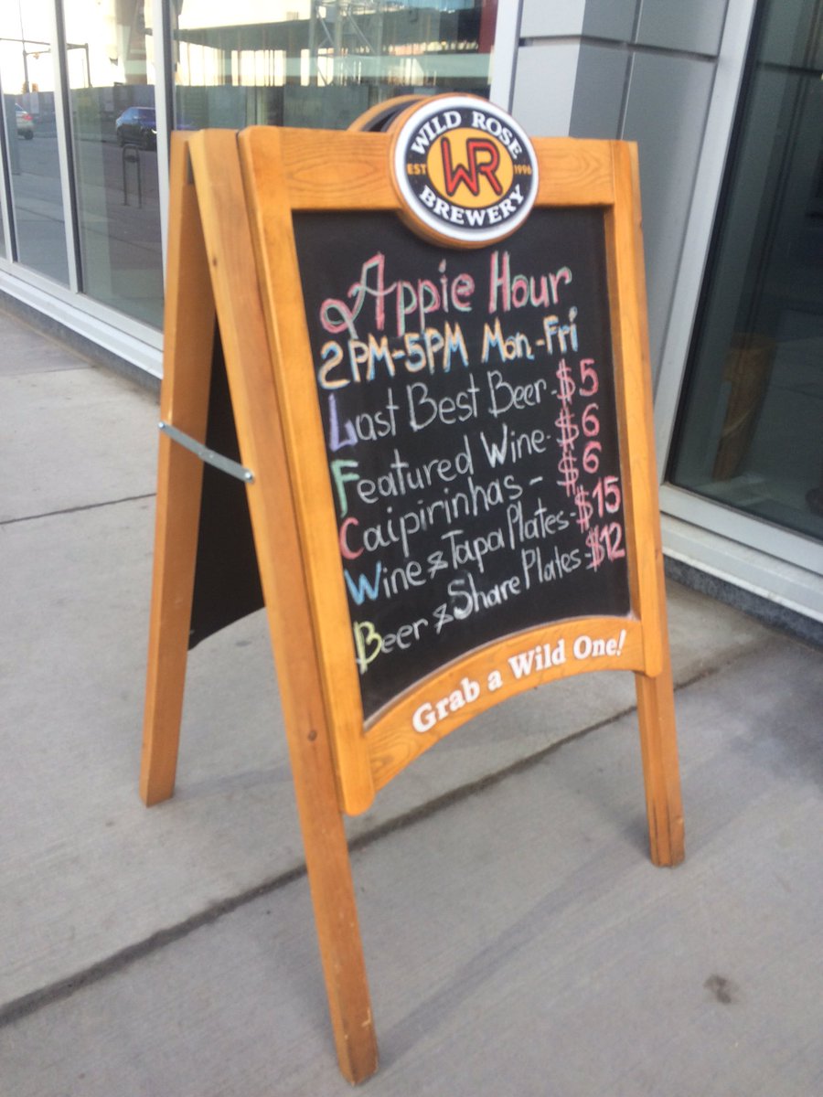 Thank you @EatPampaYYC for offering a #happyhour menu near work. #Pampa #wineoclock  #beef #yyceats <a href="/ratenreviewca/">Rate N' Review</a>