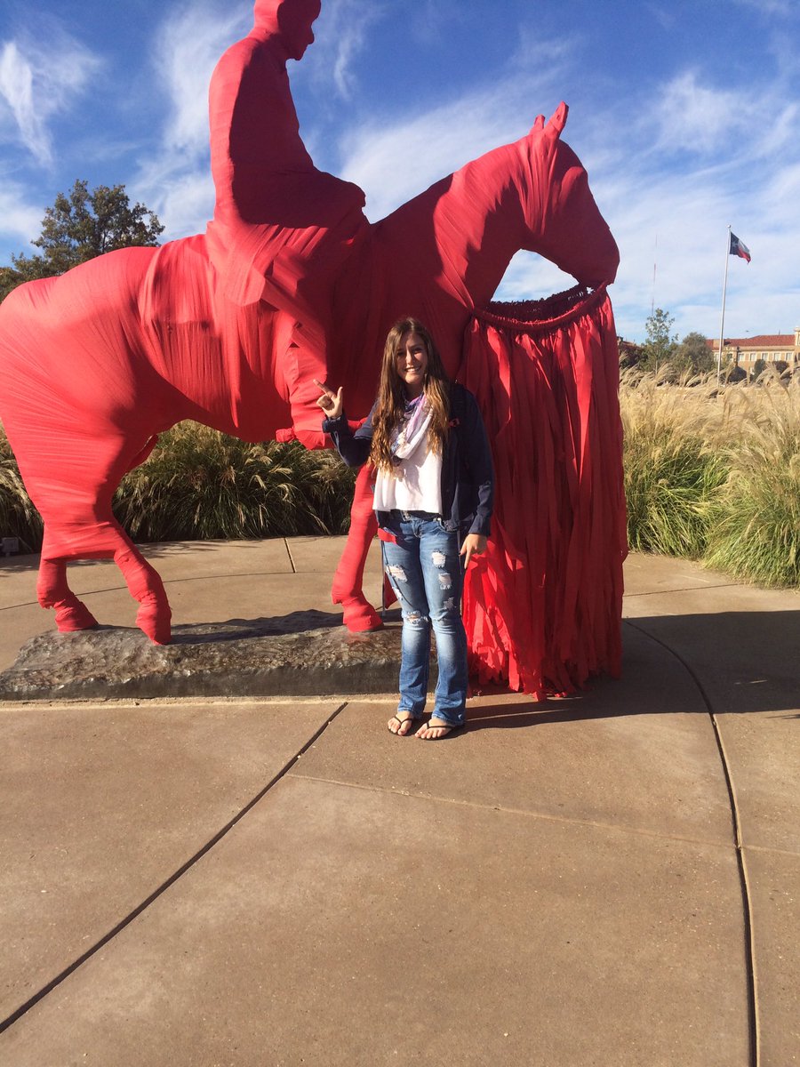 Connor_casale's tweet photo. Can't wait to call Lubbock my home next year! 🔫🔴 #TTU20 #GunsUp https://t.co/9nmBzm3Nr8