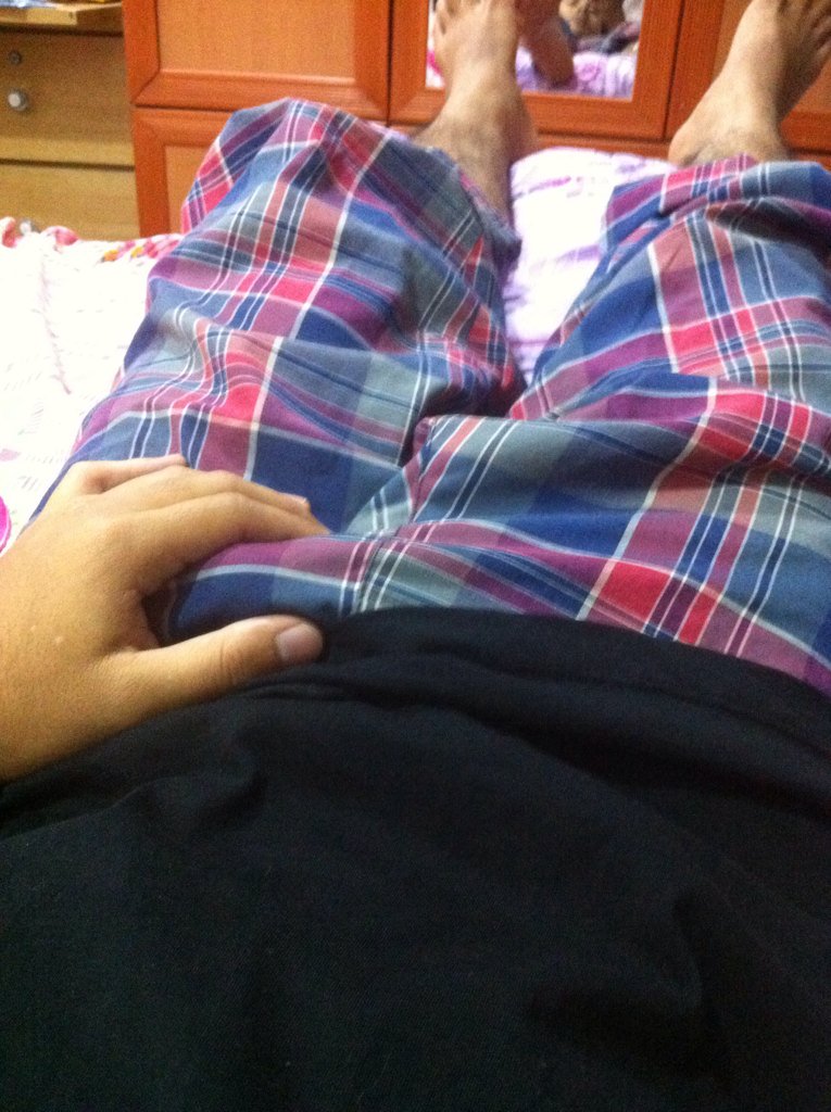 zacksweet69's tweet photo. Rasa nak melancap. Sapa nk tgk? https://t.co/Oe5Yls28fv