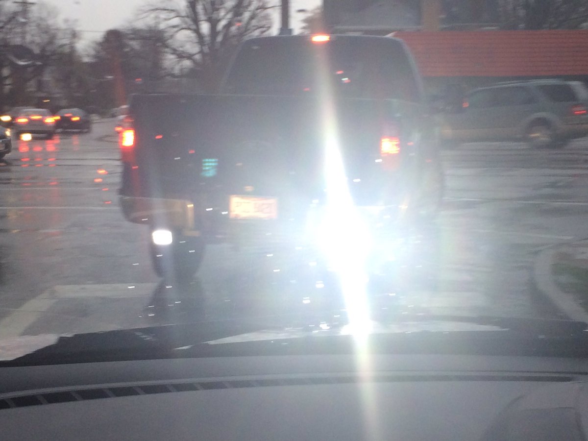 EvanMillward's tweet photo. WHY IN GOD'S NAME ARE THESE NECESSARY ON A CITY ROAD?! #blindedbythelight #drivinghazard #douche https://t.co/X7gp68c8bF