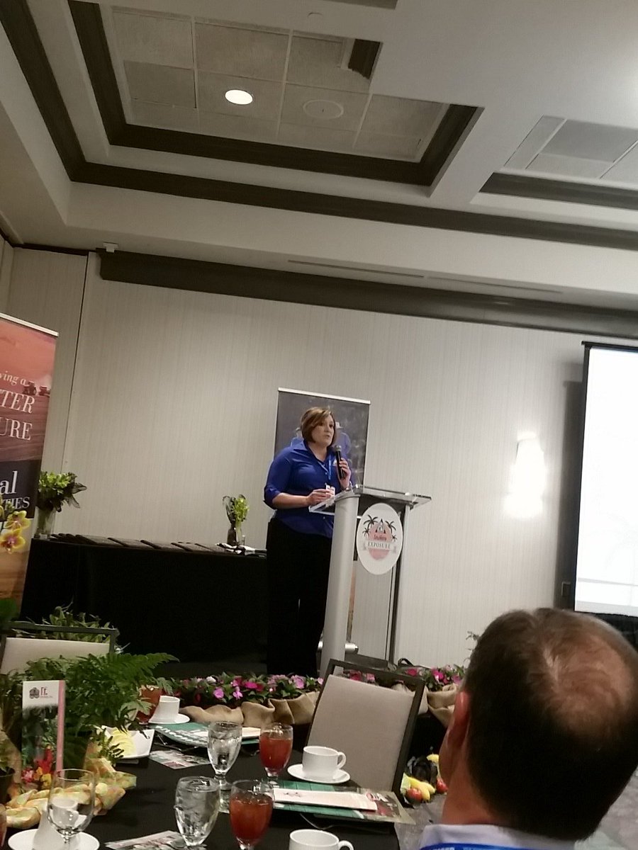 doverberry's tweet photo. #SOUTHERN16 Florida Farm Bureau Women's Leadership Conference https://t.co/KahJQc3Riw