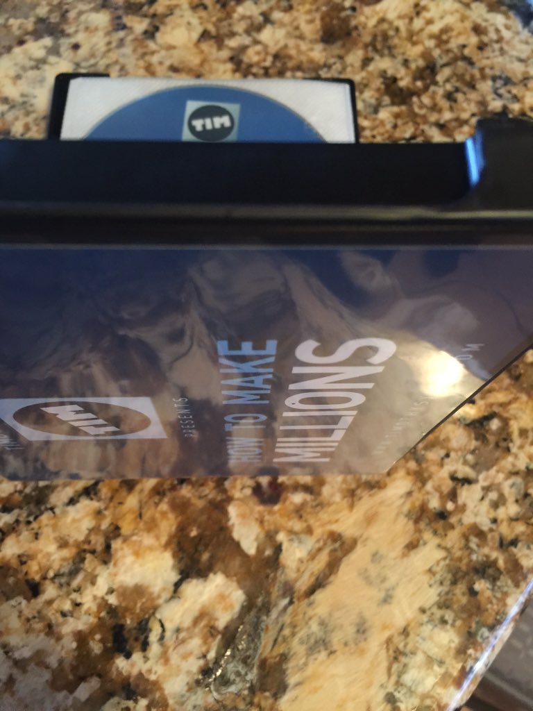 JPardo718's tweet photo. I was doing good with the stock trading but now to turn GREAT w/@timothysykes DVD. Starts now https://t.co/T7vMAqLAgi