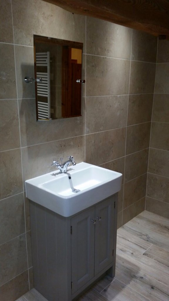 DTIBATH's tweet photo. Before and after #walkinshowers #stone #woodtiles #slate #frenchgrey https://t.co/k42LRZvagY