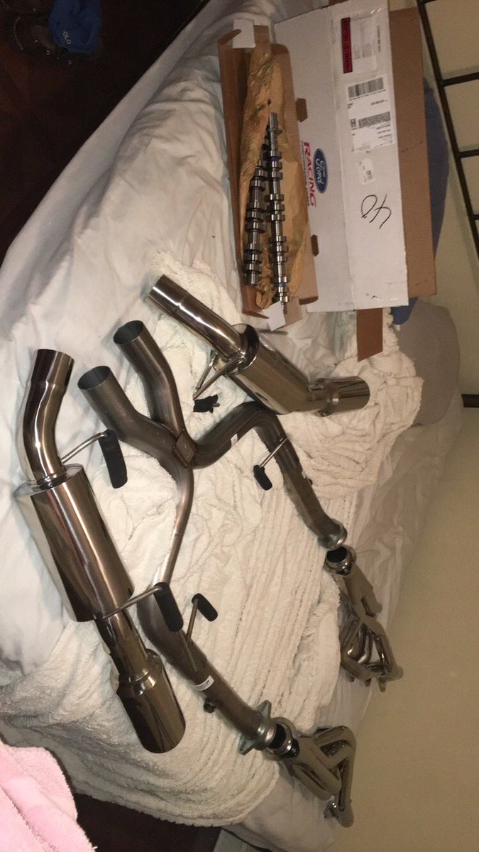 chriskitsos's tweet image. Full exhaust and ford racing cams are in and looking great 😛 #rawperformance