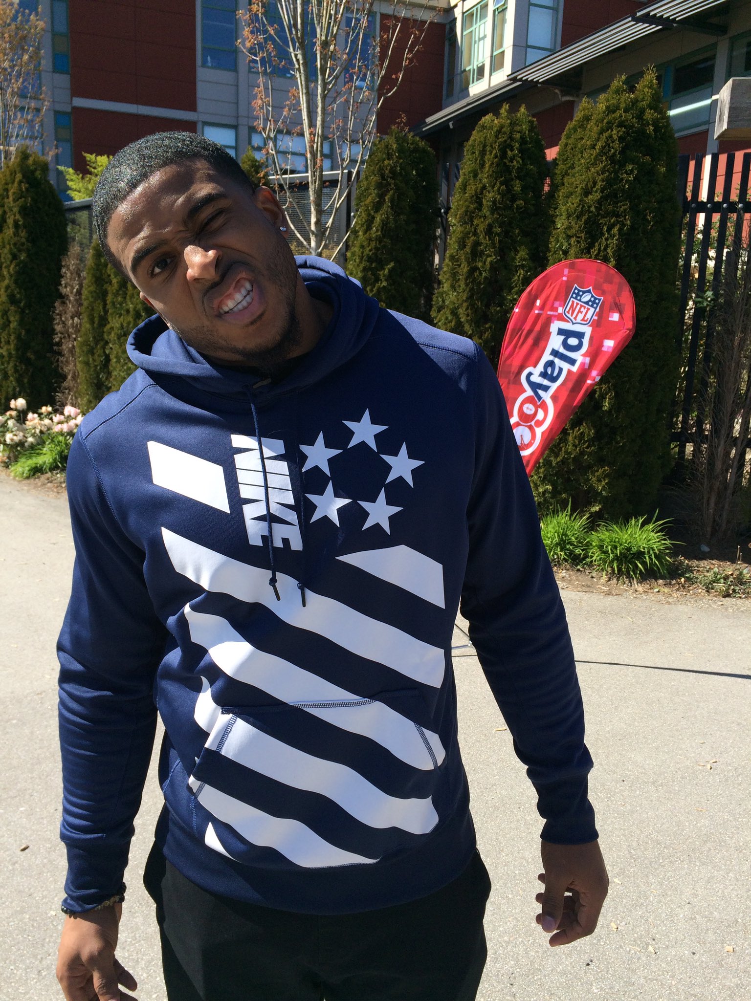 nfl-canada-on-twitter-and-we-re-live-with-bwagz54-askbwagz-https