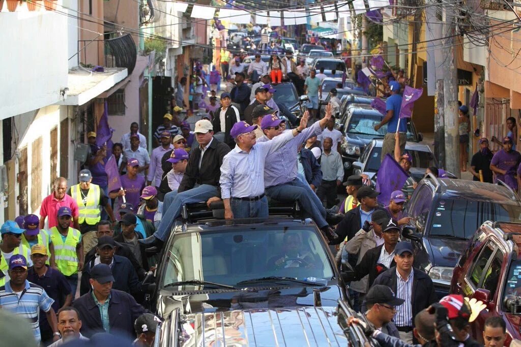 AmoMiQuisqueya's tweet photo. El pueblo se queda con el Pte que cumple lo que promete @DaniloMedina por 4➕ #DaniloyReinaldo. https://t.co/pxwmNVX35L