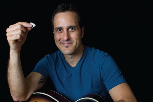dandreausa's tweet photo. Jonathan Kreisberg loving our #dandreausa Pro Plec Picks! #jonathankreisberg #guitar #guitarpick #guitarpicks #jazz https://t.co/lbT0LvNvGU