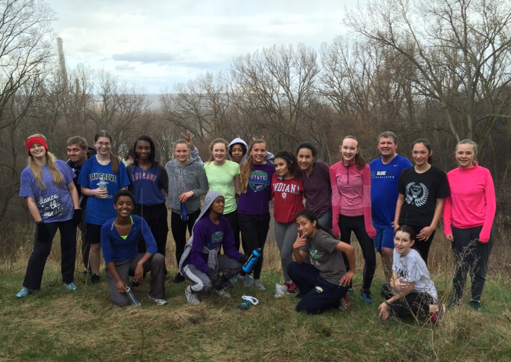 jfk_track16's tweet photo. Hail don't stop us ❄️💪🏼 #hillday #werk https://t.co/nTfqLn35Zz