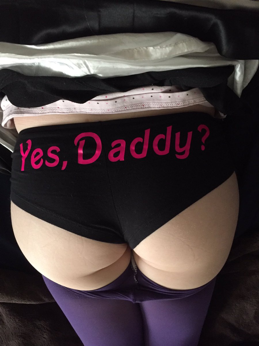 DWLphotos's tweet photo. @EbiBex ❤️🤗🤗🍤 Daddy... Wait, That's Me! #luckiestdaddy #datbutttho #lifedoesnotsuck #shrimpderriere https://t.co/C9UOPZCyzI