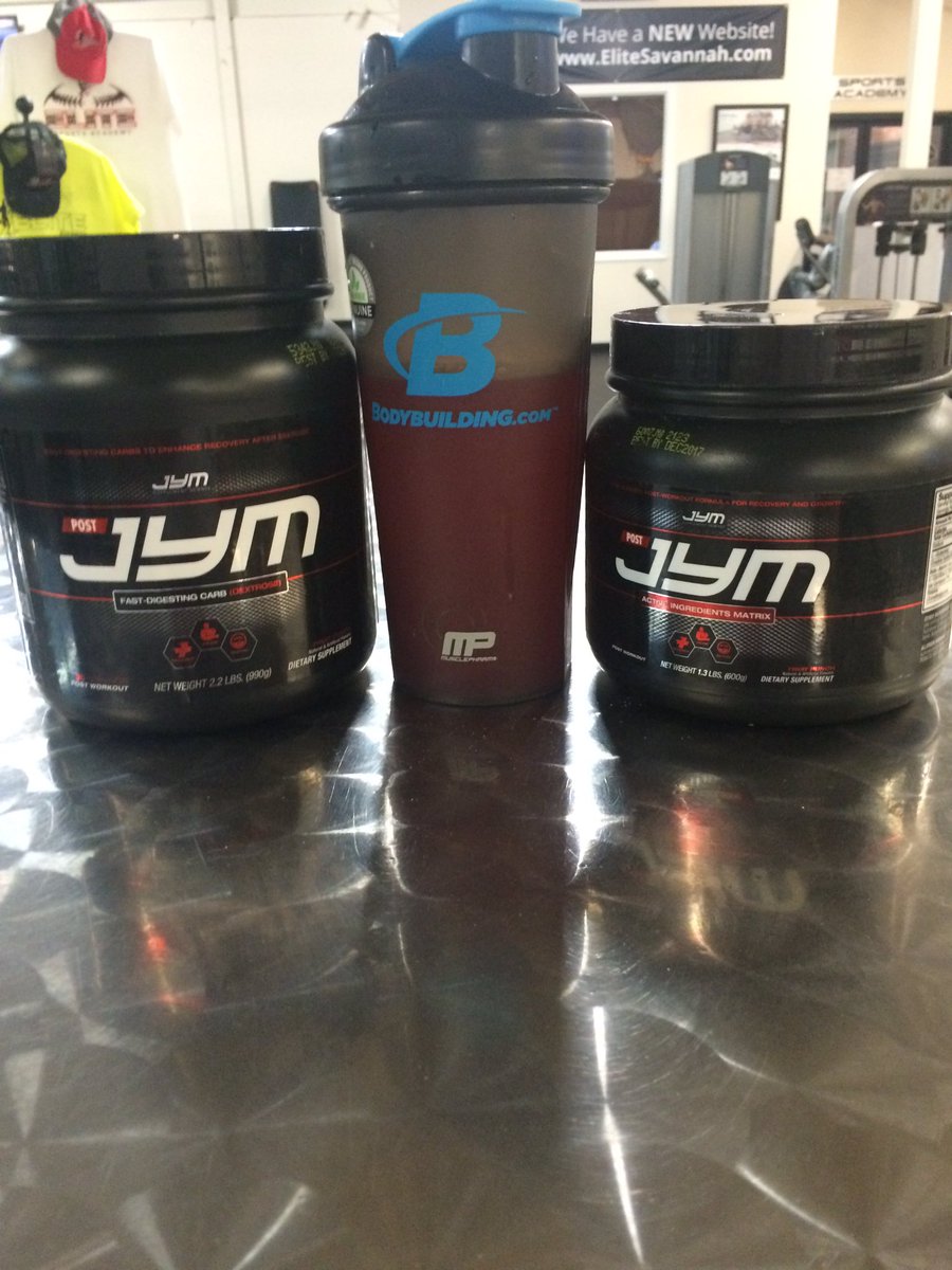 Cad3n's tweet photo. @JimStoppani @jkamb90 Recovery time... #PostJym https://t.co/JHVTF5q7uR