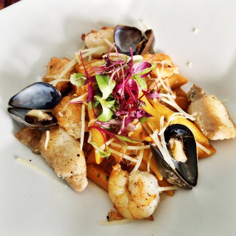 finseafood's tweet photo. Caution! Objects in image are as delicious as they appear. https://t.co/Wuetx9Tunt