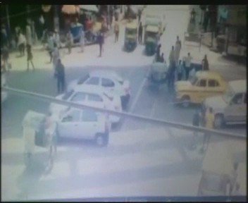 HinduJagoran's tweet image. Dump all Shares, if you have any, from "#IVRCL Infrastructure Company" - The Builders of the #Kolkata Flyover! #BSE