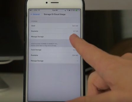 lifehacker's tweet photo. Free up a ton of storage space on your iPhone or iPad with this...yes, "weird trick:" https://t.co/KOqj0Ak6sF https://t.co/mAvq481EjD