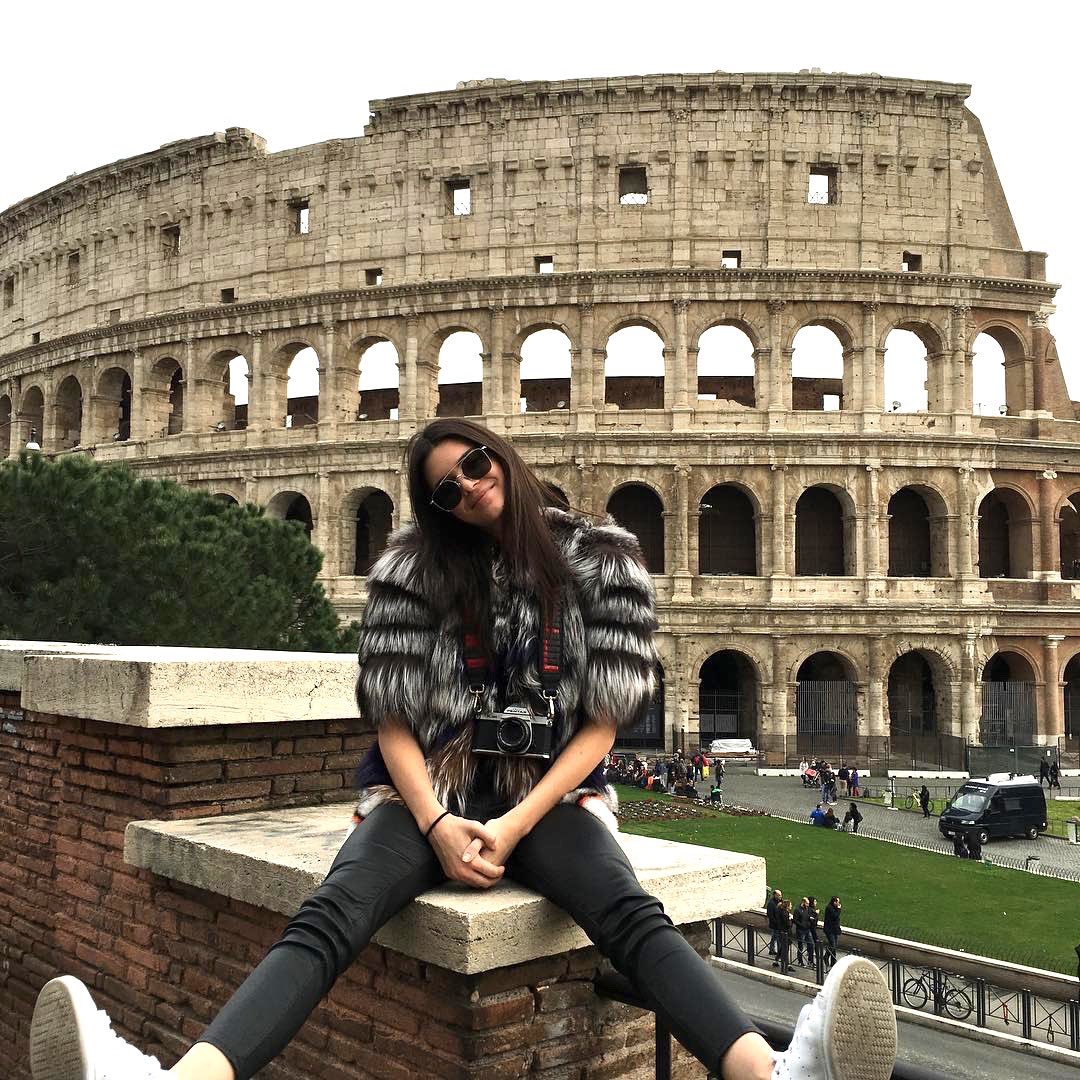 gfyaurora's tweet photo. [ italian!lizzie vc ] sing to me , pablo https://t.co/SmMacOXPs6