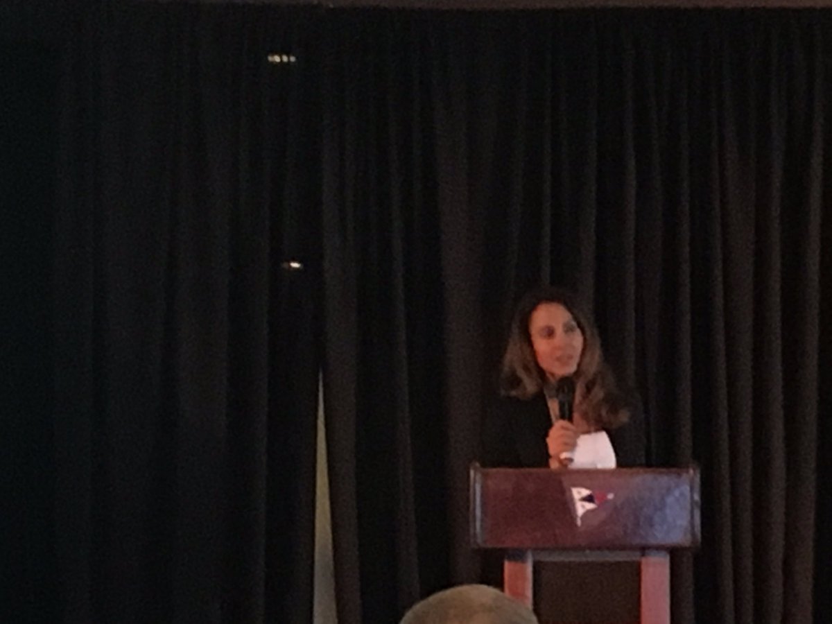 Odegard's tweet photo. Nice talk by Ingrid Sanders (@ingridsan), the founder of @popexpert, on lifelong learning. @GlobalTechSympo #GDS2015 https://t.co/kFujnQJZVE