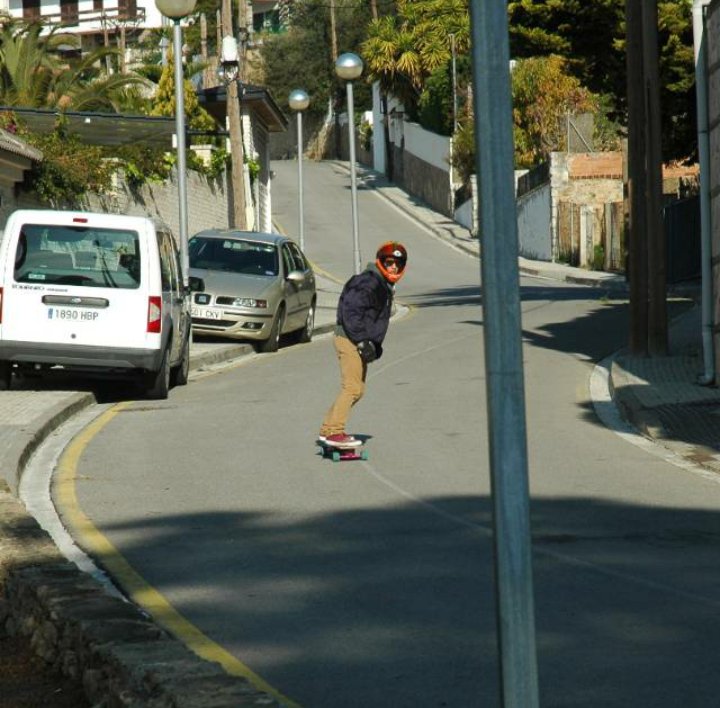 ManaudLongboard's tweet photo. Team leader shot, again😂 #Longboard #Dh #Speed #Barcelona #Spain https://t.co/RKqMlpHPJQ