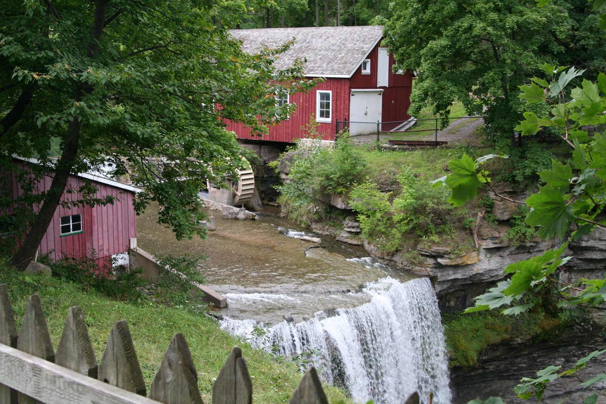 ssivanand's tweet photo. The Old Water Mill, at Decew Falls, St. Catharines, @environmentont @WalkSTC @MahtayCafe @TourismSTC #WalkSTC https://t.co/A7yViXR7Az