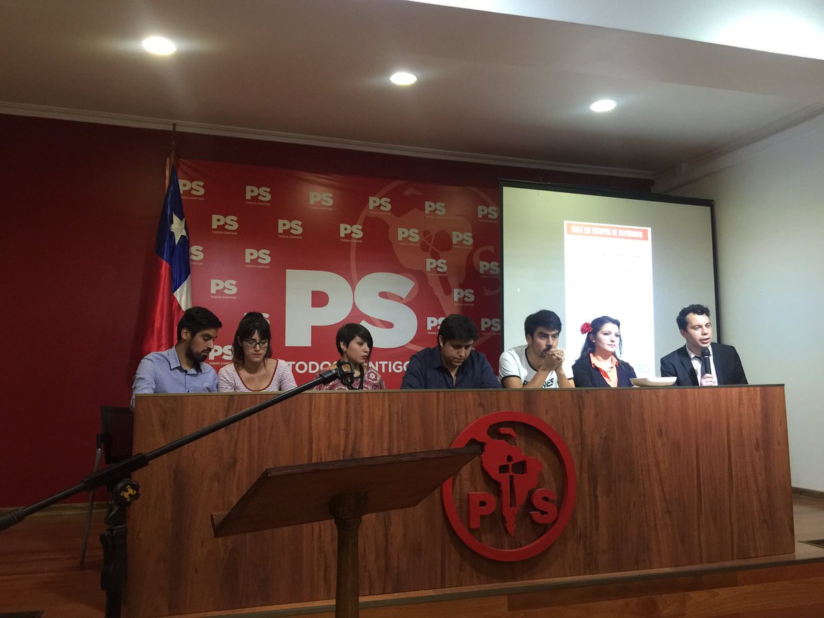 LaFranFigueroa's tweet photo. Excelentes propuestas de nuestra lista @U_Socialista en el #DebateJS @elquenoesactor y @nikicardoch https://t.co/tx8mcRa1lz