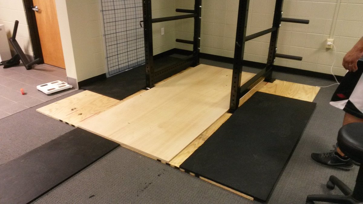 LU_EXNS's tweet photo. The platform for our power rack is coming together! More #EXNS #research opportunities around the corner. https://t.co/NGNE9pohc3