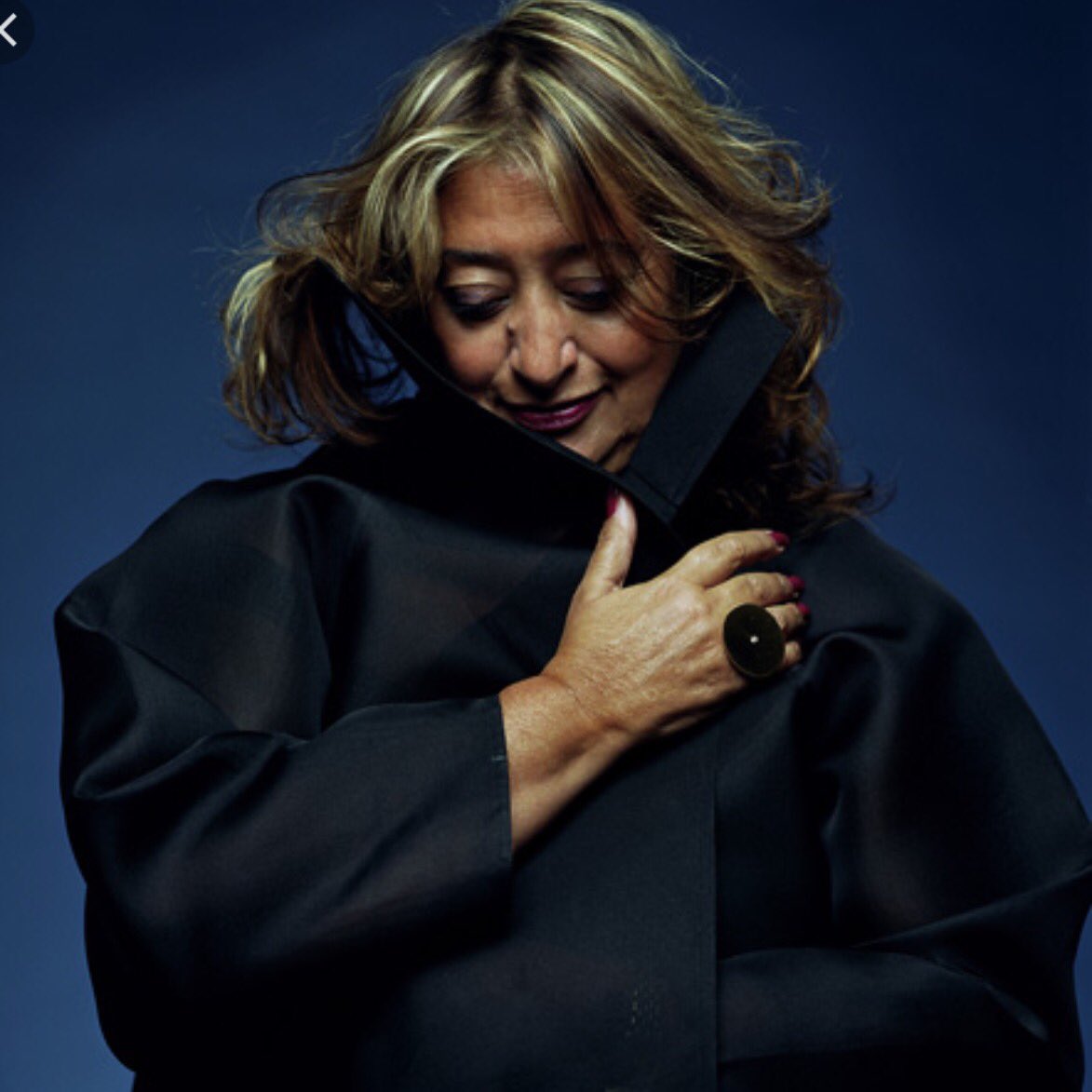CroftClaudia's tweet photo. #ZahaHadid once showed me her Miyake, Prada, Yohji archive. She dressed as she lived, bravely &amp; beautifully. https://t.co/pgSpbi1Fme