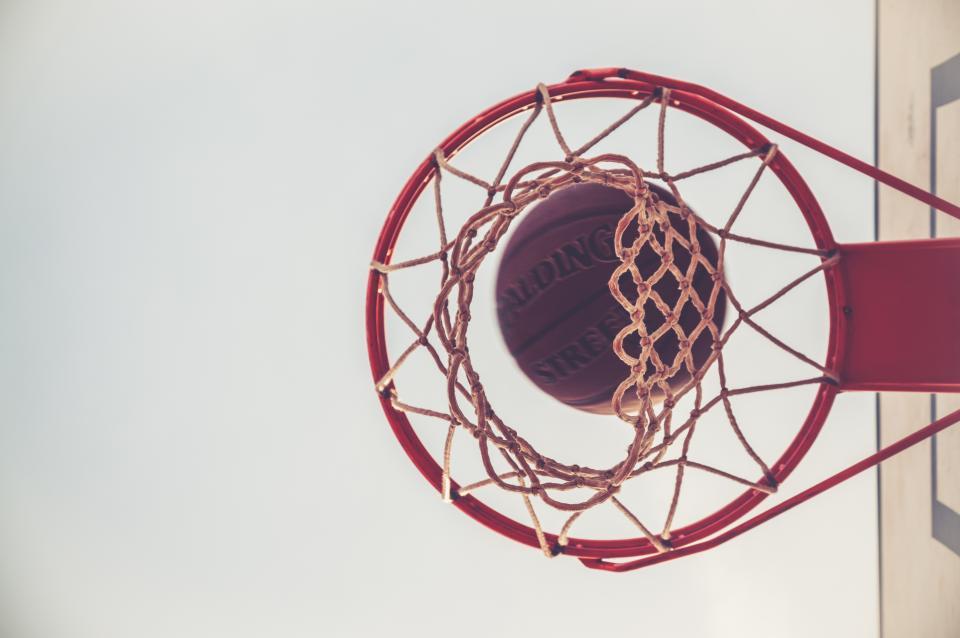 leveleleven's tweet photo. The Ultimate March Madness #SalesContest: https://t.co/BppC1pivhH - by @bri_valleskey https://t.co/rPoeesft46