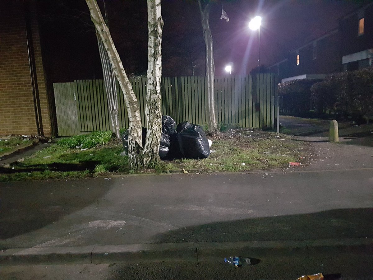 SmallHeath2's tweet photo. Rubbish dumped Camalot Way #cleanupbrum @ShabanaMahmood @CllrTahirAli @johnclancy @Yvonne_Mosquito https://t.co/9wNO0NJ6tY