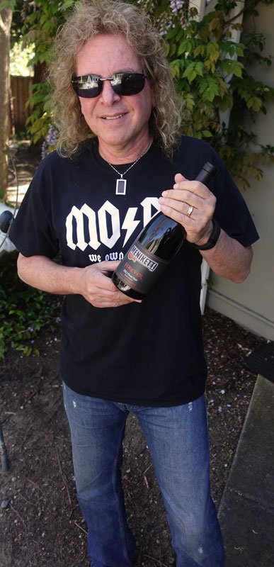 JillMeniketti's tweet photo. Only 3 cases left of Meniketti #Wine "Forever" Pinot Noir. Get a bottle before it's gone. https://t.co/JJnCMzyKqj https://t.co/Lp4ZloN5Il