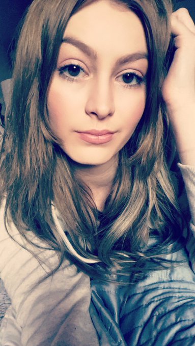 Do I keep this hair colour or go darker? 🤔 https://t.co/HXYBxMhFwp<a href="/tag/thongthursday"class="tags"><span>#thongthursday</span></a>