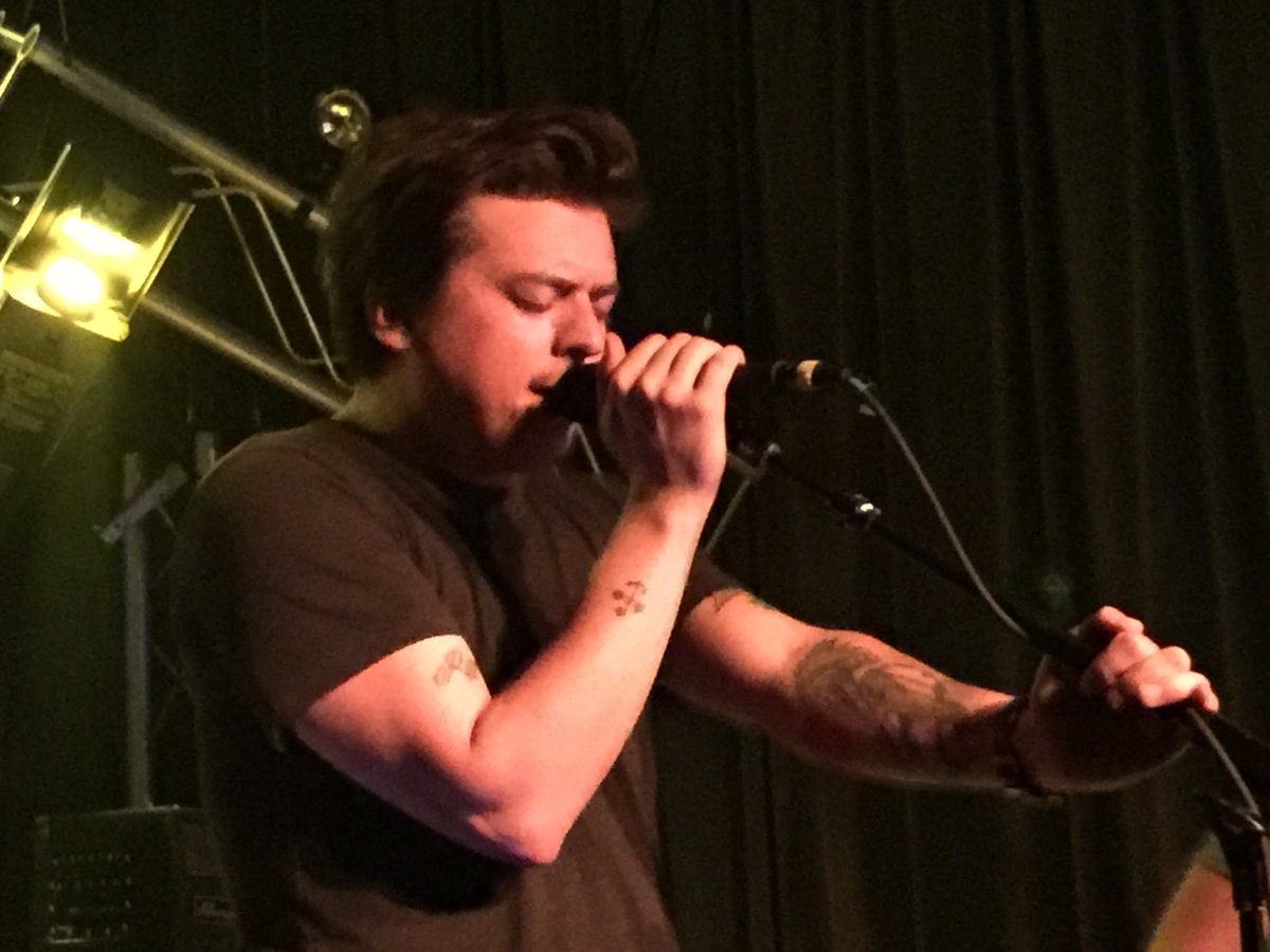 hms4always's tweet photo. @TheWildFeathers #TBT #SoulKitchenMobile #whatanight #love https://t.co/dutWHD2OK8