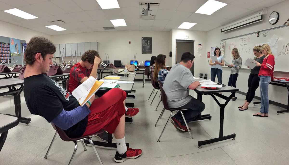JHSYLA's tweet photo. Law Dogs of judicial doing work! #YIG2016 https://t.co/B8Pz6BCXzn