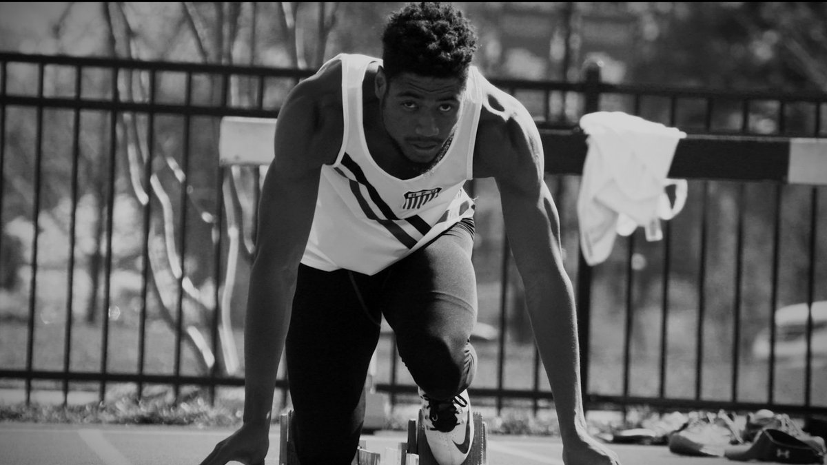 HPUTrack's tweet photo. This is Track &amp; Field. This is #2016VertKlasse. #GoHPU 

Watch: https://t.co/V6VM2HYm9V https://t.co/gZw4YcAVUe