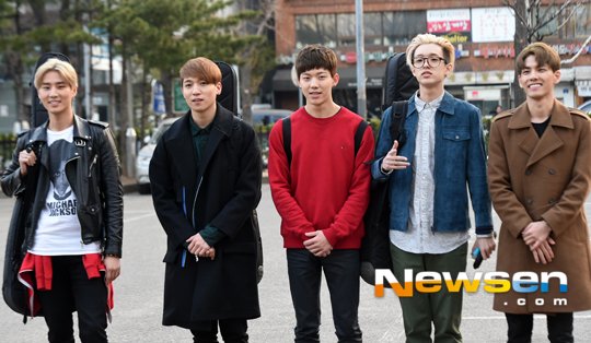 Ce6rf8rWQAIrM4q.jpg:large