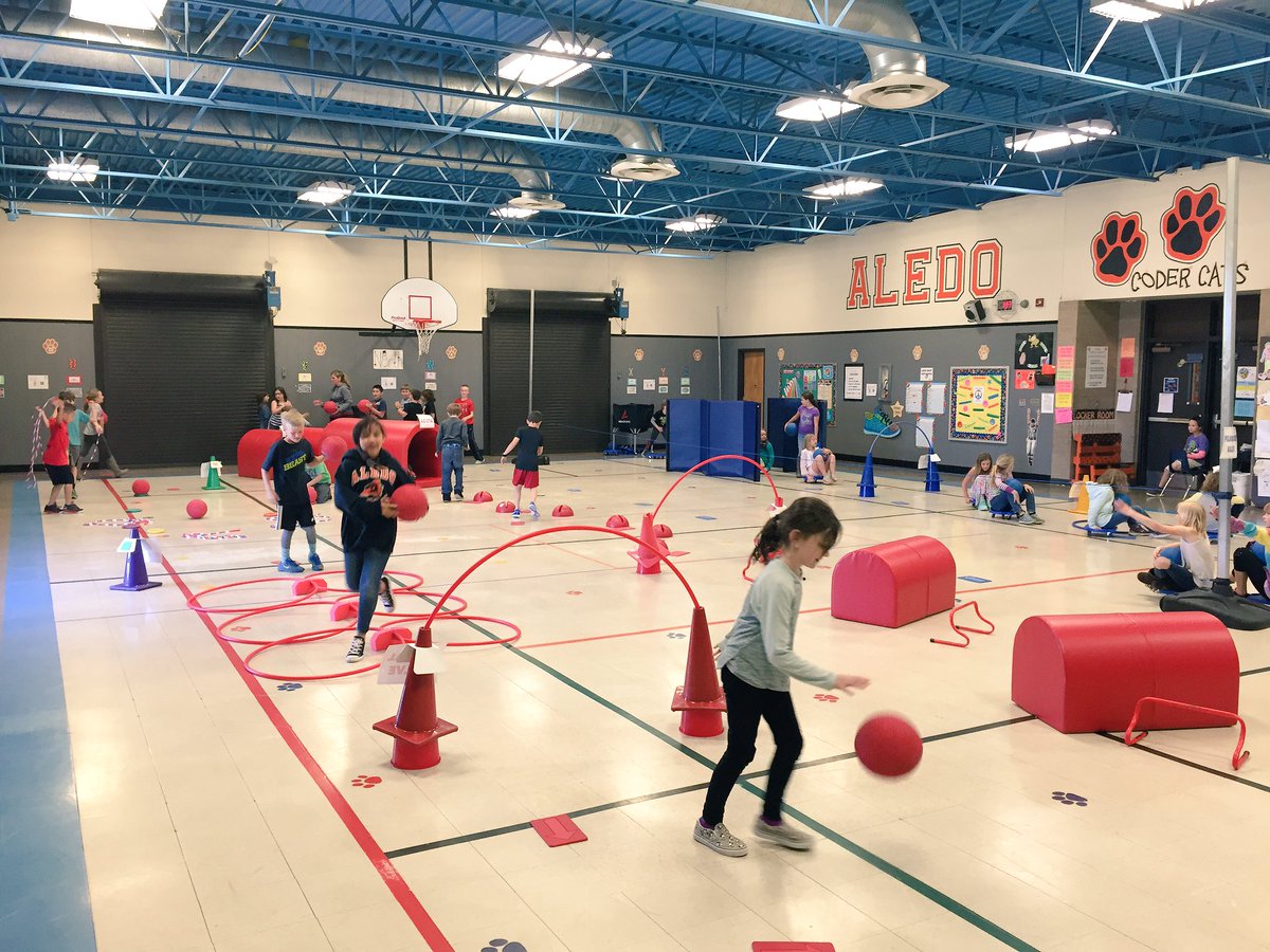 CoderCatPE's tweet photo. Thanks Aledo Education Foundation @AledoISD for the grant! #codercats ❤️ the heart obstacle course! https://t.co/PsWETvacyU