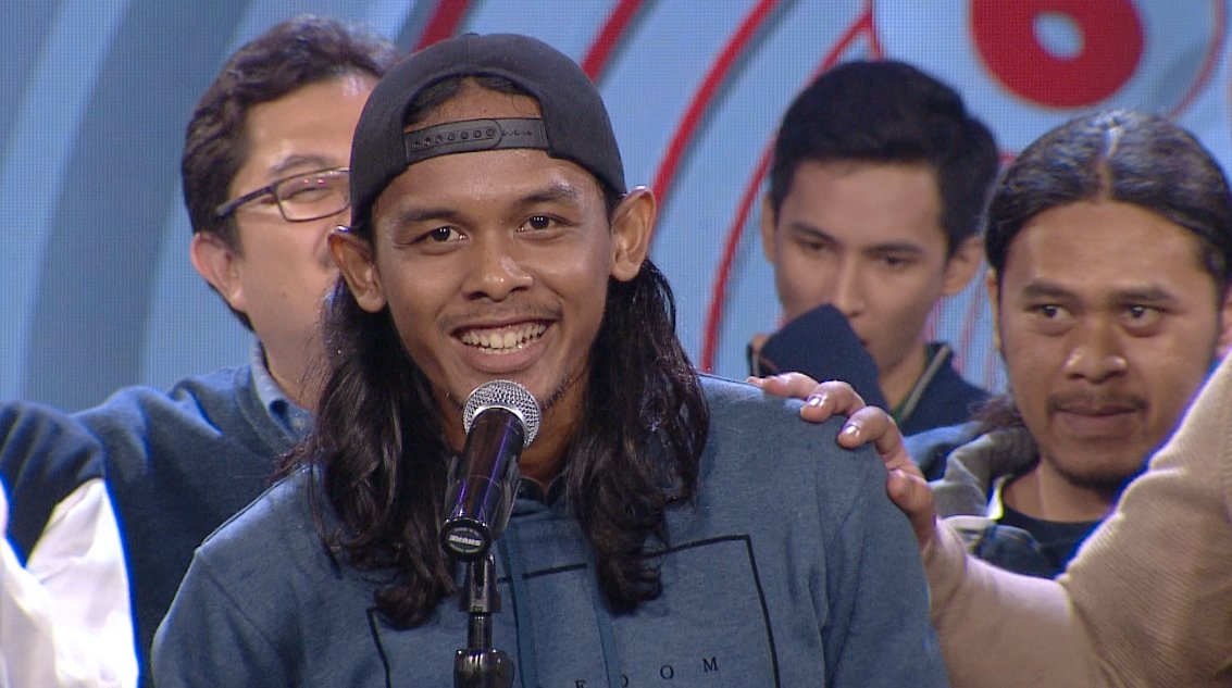 StandUpKompasTV's tweet photo. Terima kasih @rin_hermana bwt penampilan2 yg istimewa di panggung #SUCI6 
Moga makin sadiiiis ya diluar sana :') https://t.co/8yvoaQP91L
