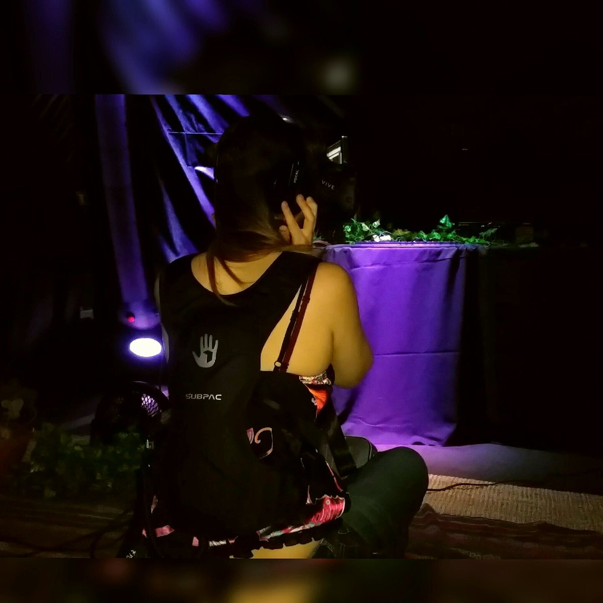 ASGshow's tweet photo. .@JesV sits cross legged as #MasterOfShapes devs take her on a #VR acid trip w/ "Orange Sunshine: Origins" #VRTshow https://t.co/06iivm4xWt
