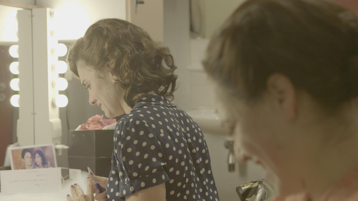 GEMIST | Aflevering 1 van Bloed, zweet en spotlights #bzsl <a href="/DeTweelingNL/">De Tweeling</a> <a href="/TheBodyguardNL/">The Bodyguard</a>: ow.ly/10a5oR