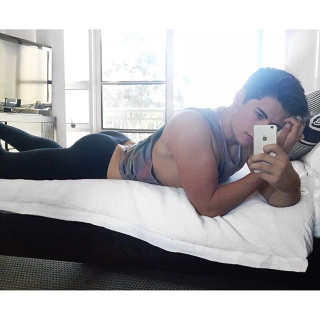 He can tell I ain't missin' no meals.