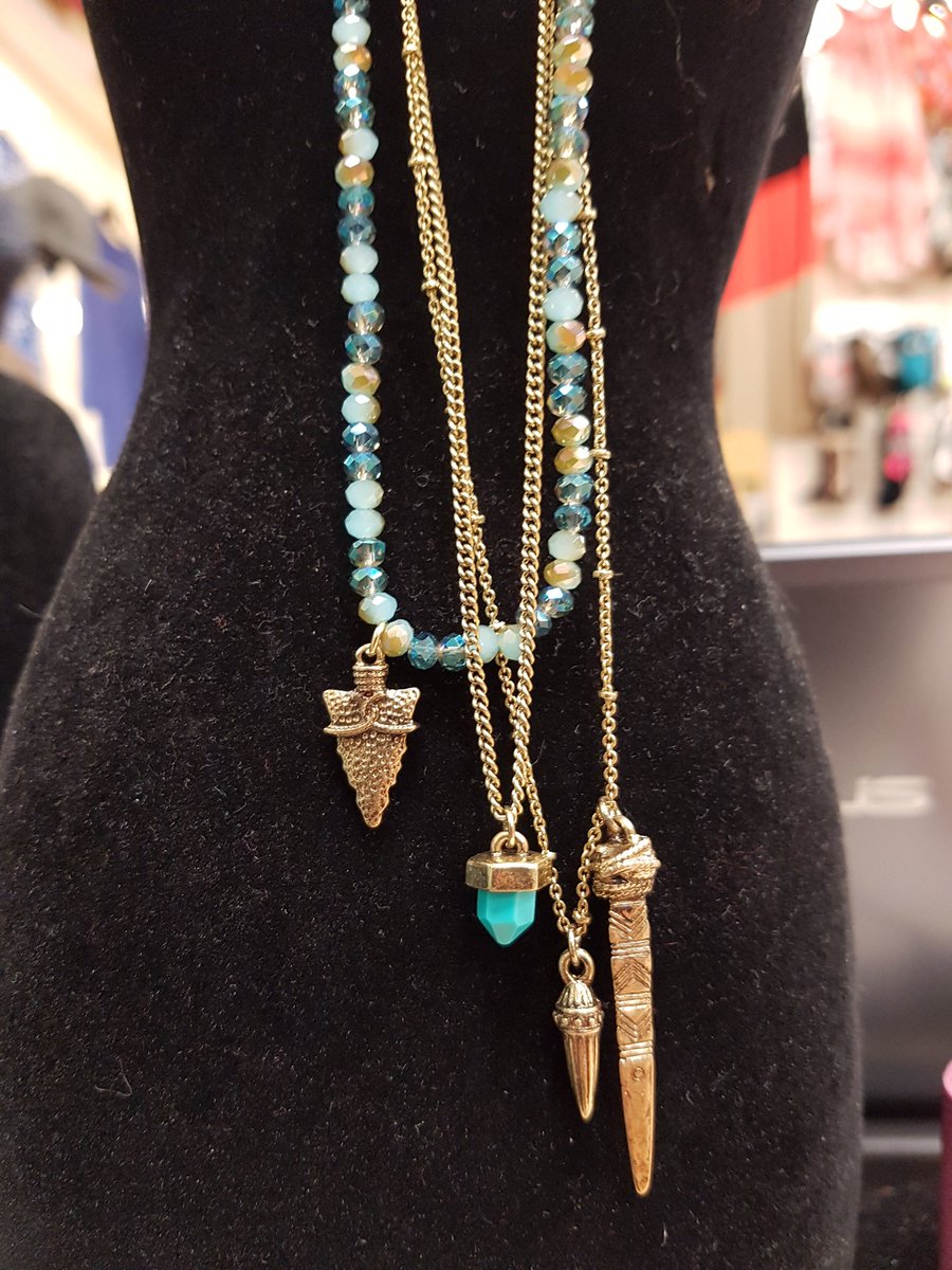 MandysFashions's tweet photo. New perfect items to add to your #lookamazing #jewelry #pretty #details #knowyourlook #shoplocal #Rimbey @Mandys https://t.co/j85Z9dlVaX
