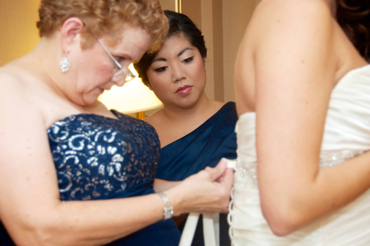 SMMediaCo's tweet photo. Why are the backs of these dresses, so complicated #bridalproblems #mymomsgotmyback #wedding #bride #photography https://t.co/dAiDzdoUFg