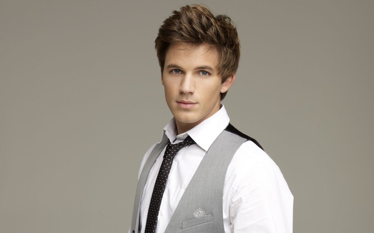 TBirthdays's tweet photo. Wishing a Happy 33rd Birthday to @MattLanter
https://t.co/UZpejgoym4 https://t.co/YmftVP0ZYo