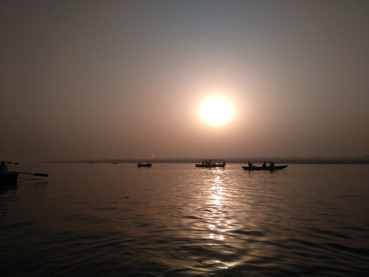 ElDicciomario's tweet photo. Morning! #thisisindia #pureindia @TwitterIndia #varanasi #ganges https://t.co/GJ4SkSG1Ui