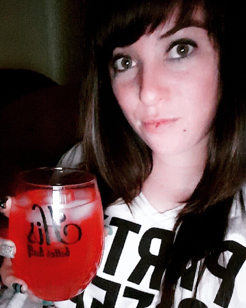 a_benson16's tweet photo. Margarita night! ๐ธ #loner #hisbetterhalf https://t.co/bDyyGPd8Kn