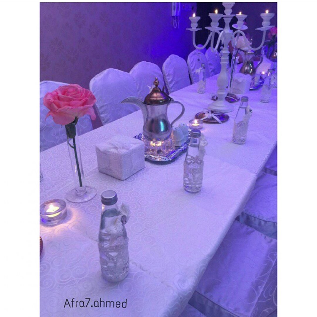 يوجد لدينا طاولات مستطيله مع مفارش مميزه 
#محل_أحمد_للأفراح_والمناسبات