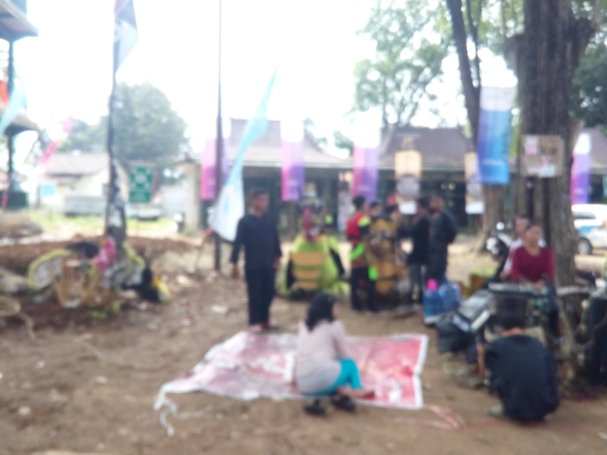 Kami lagi di Goa Sunyaragi nh Sob! Mau mendokumentasikan Jaran Lumping 😊 <a href="/sobatbudaya/">Sobat Budaya</a> <a href="/kasepuhan/">Keraton Kasepuhan</a> #EkspedisiCirebon