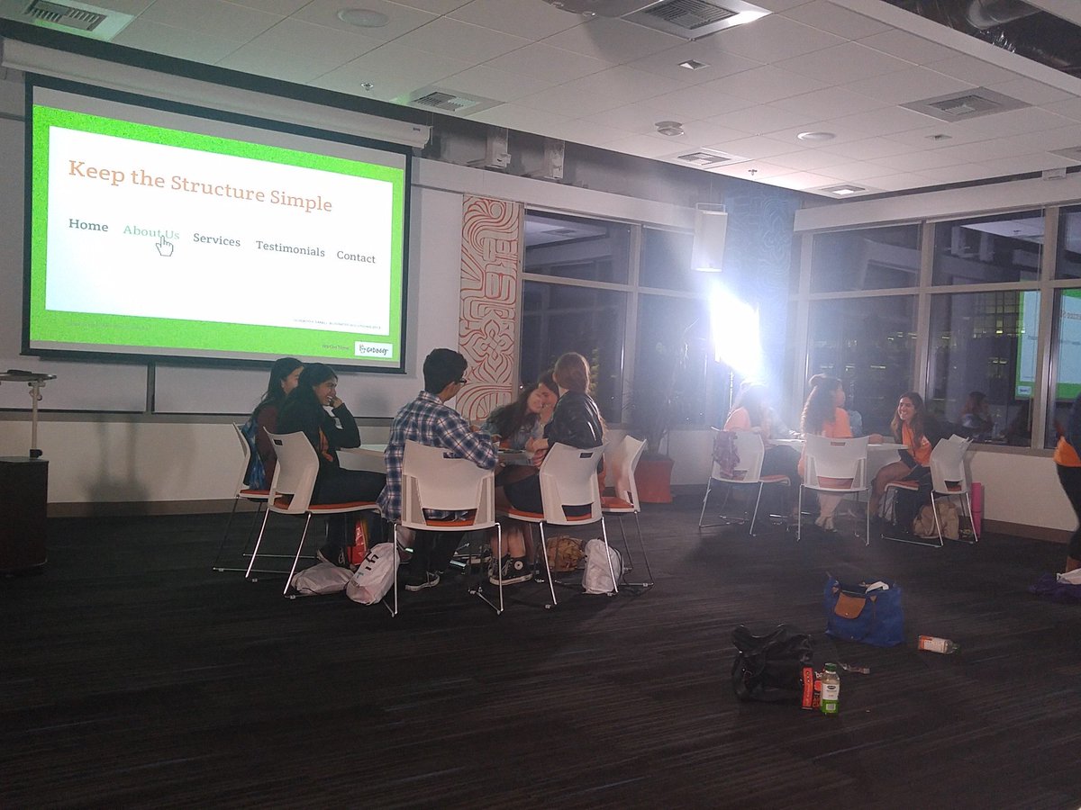 sheplusplus's tweet image. Making our own websites with @GoDaddy ! #sheplusplus #includefellowship16
